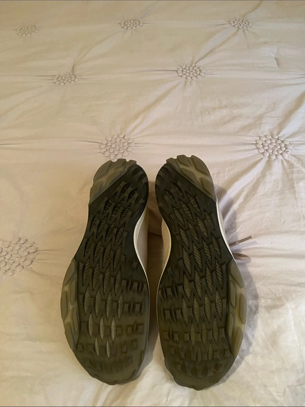 Ecco sleek leather